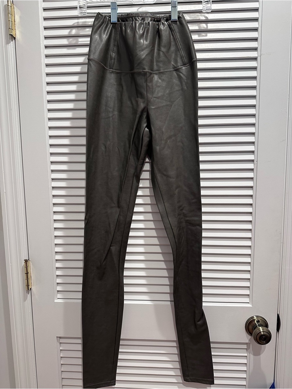Wilfred Free Faux Leather Leggings - Black